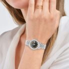 12896-hand-women-copy