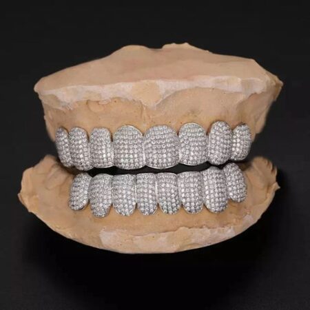 VVS1 Clarity Moissnaite Diamond Teeth Grillz