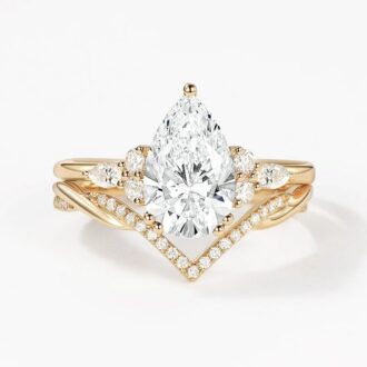 Seven Stone Pear Cut Moissanite Diamond Ring Set For Bride