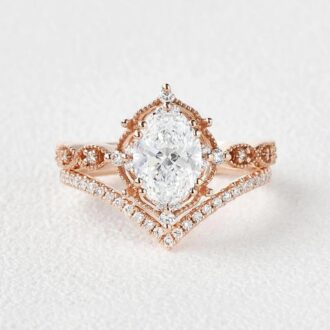 Oval Cut VVS1 Moissanite Filigree Bridal Ring Set