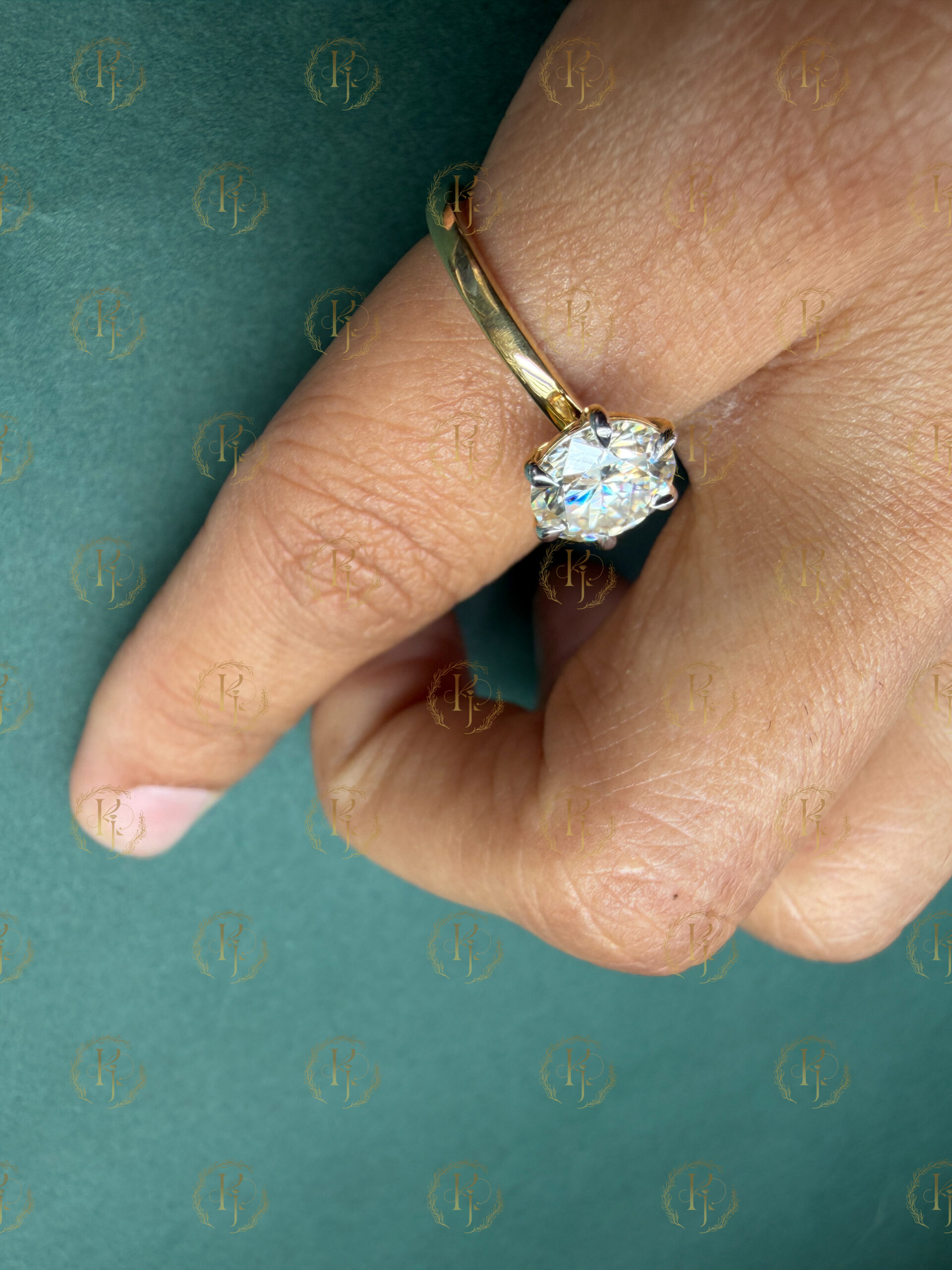 2ct Round Diamond Ring with Yellow tone - Image 5