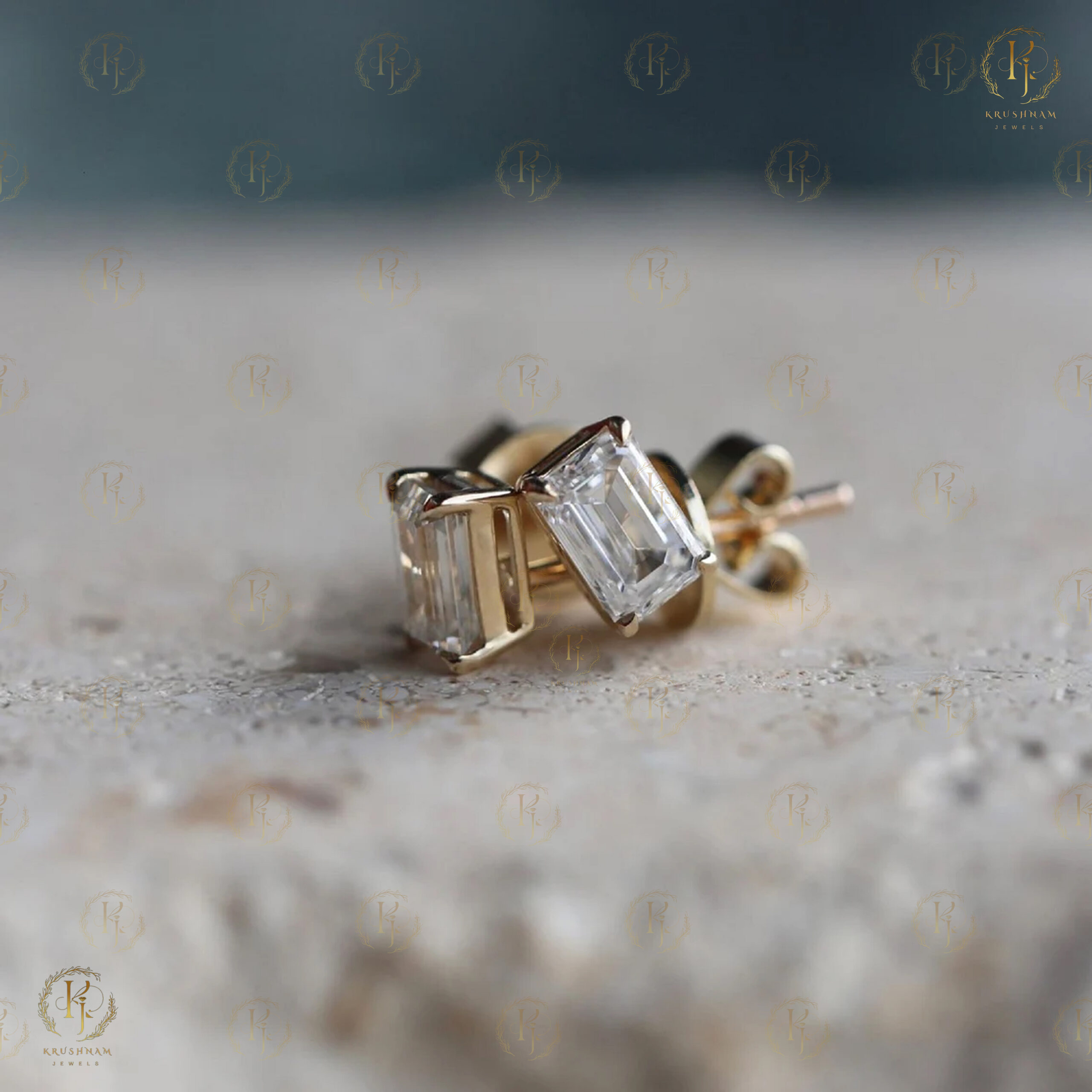 10ct Rose gold Earring’s with white Emerald