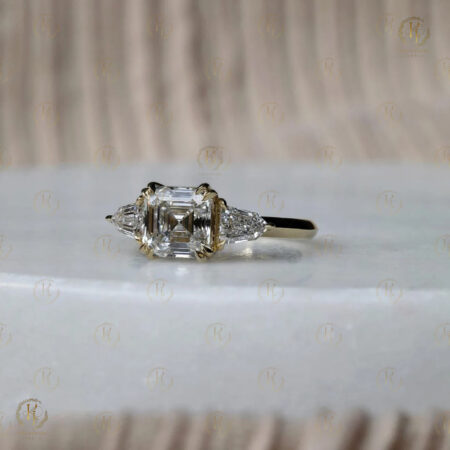 Beautiful Engagement Ring for her