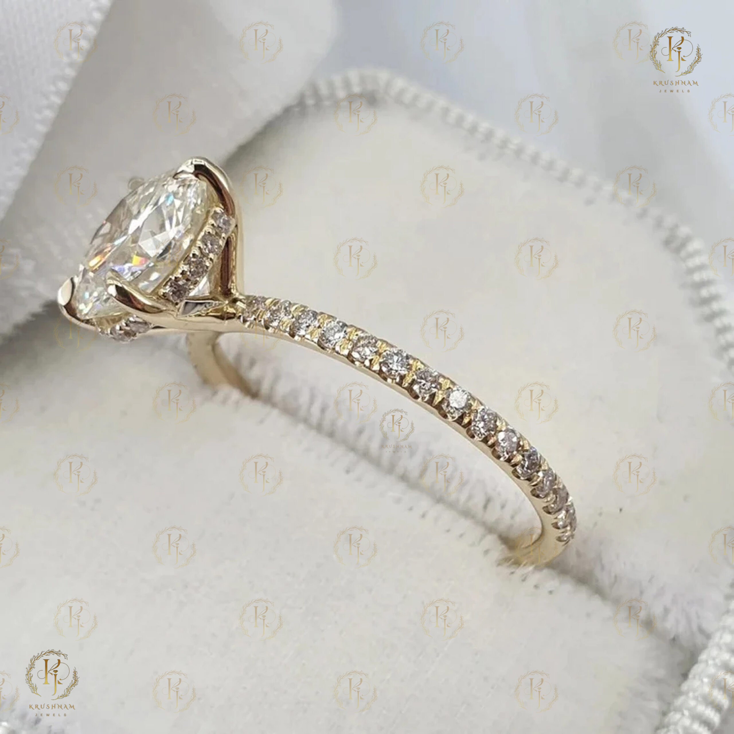 Round Diamond Ring with White tone perfect for Valentine Gift - Image 2