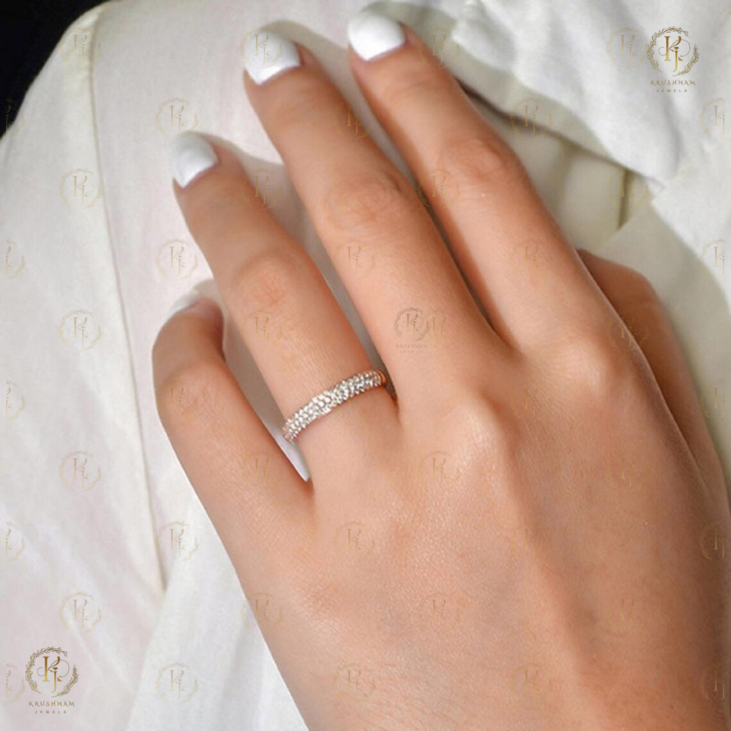 Looking stylish small Diamond Ring with rose tone - Image 2