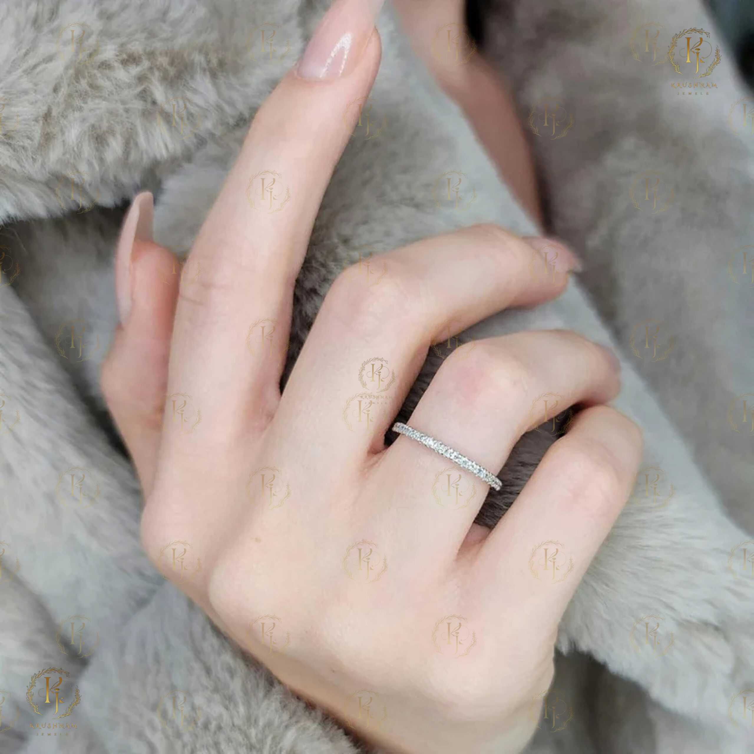 Looking stylish small Diamond Ring with rose tone - Image 4