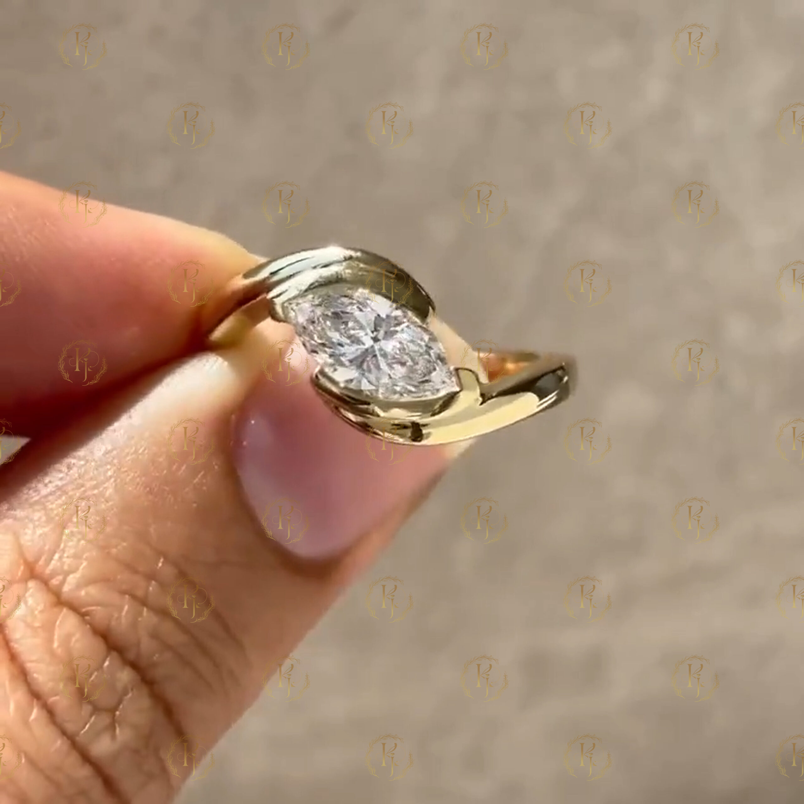 Mercury Diamond Ring with Yellow tone for daily wear - Image 2