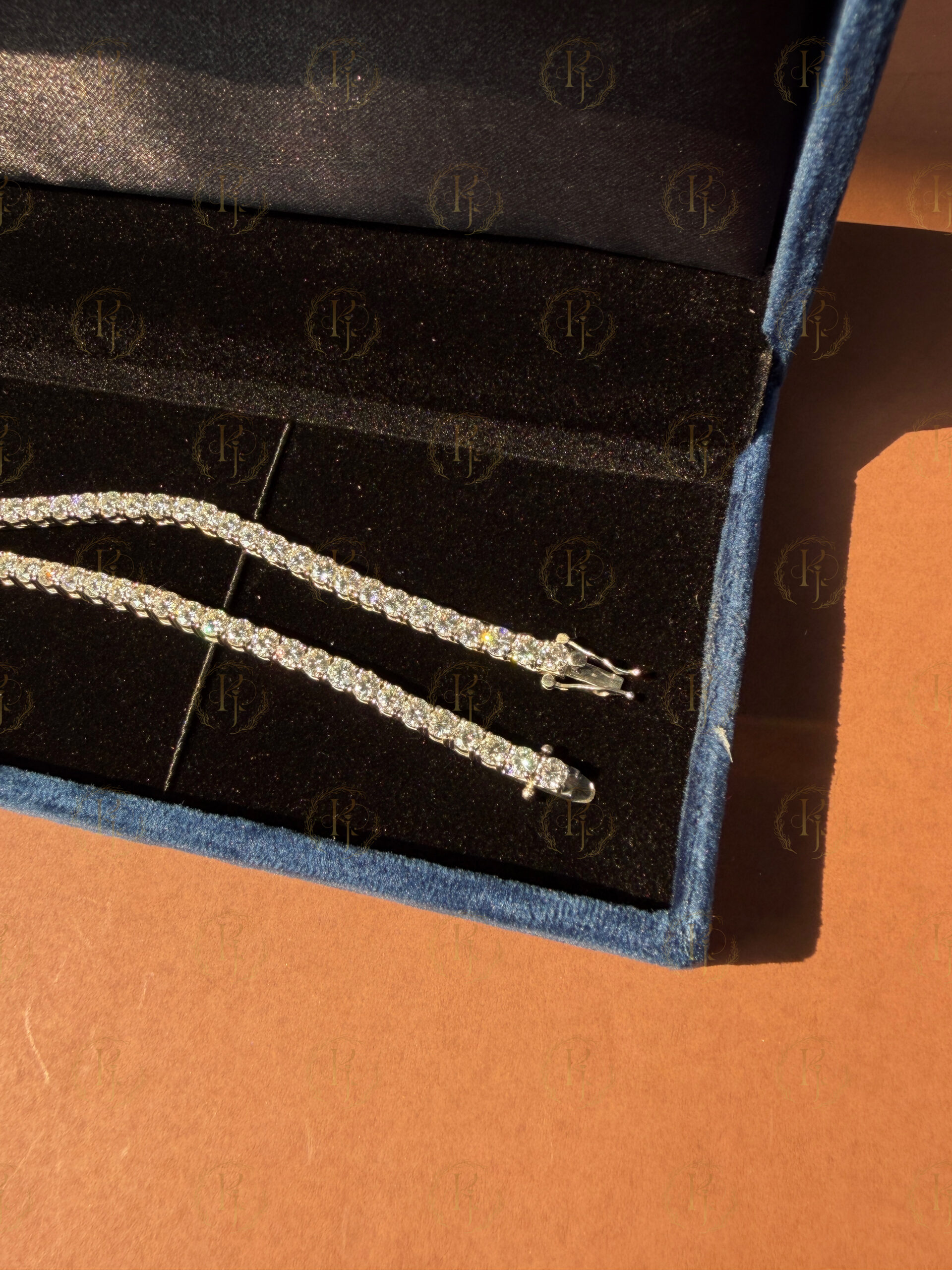 4mm 20inch Tennis chain with White tone - Image 4