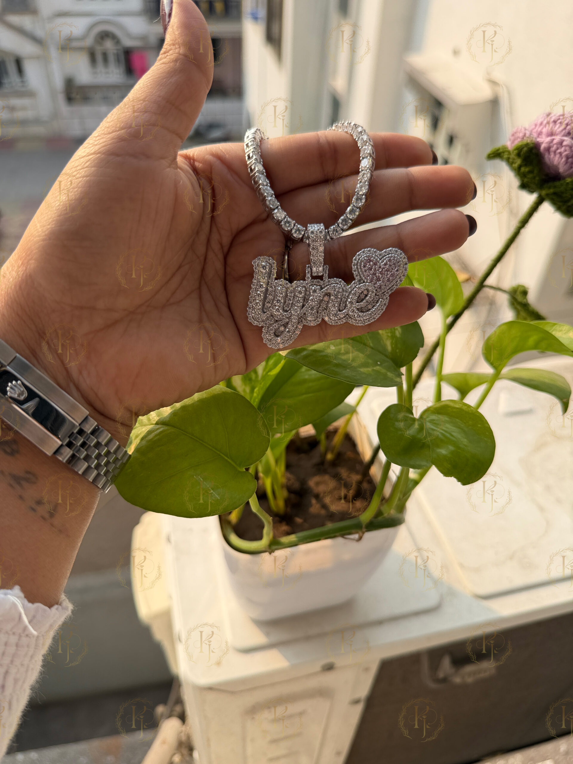 Custom Pendant of "lynne" letter with Pink diamond heart and white tone - Image 2