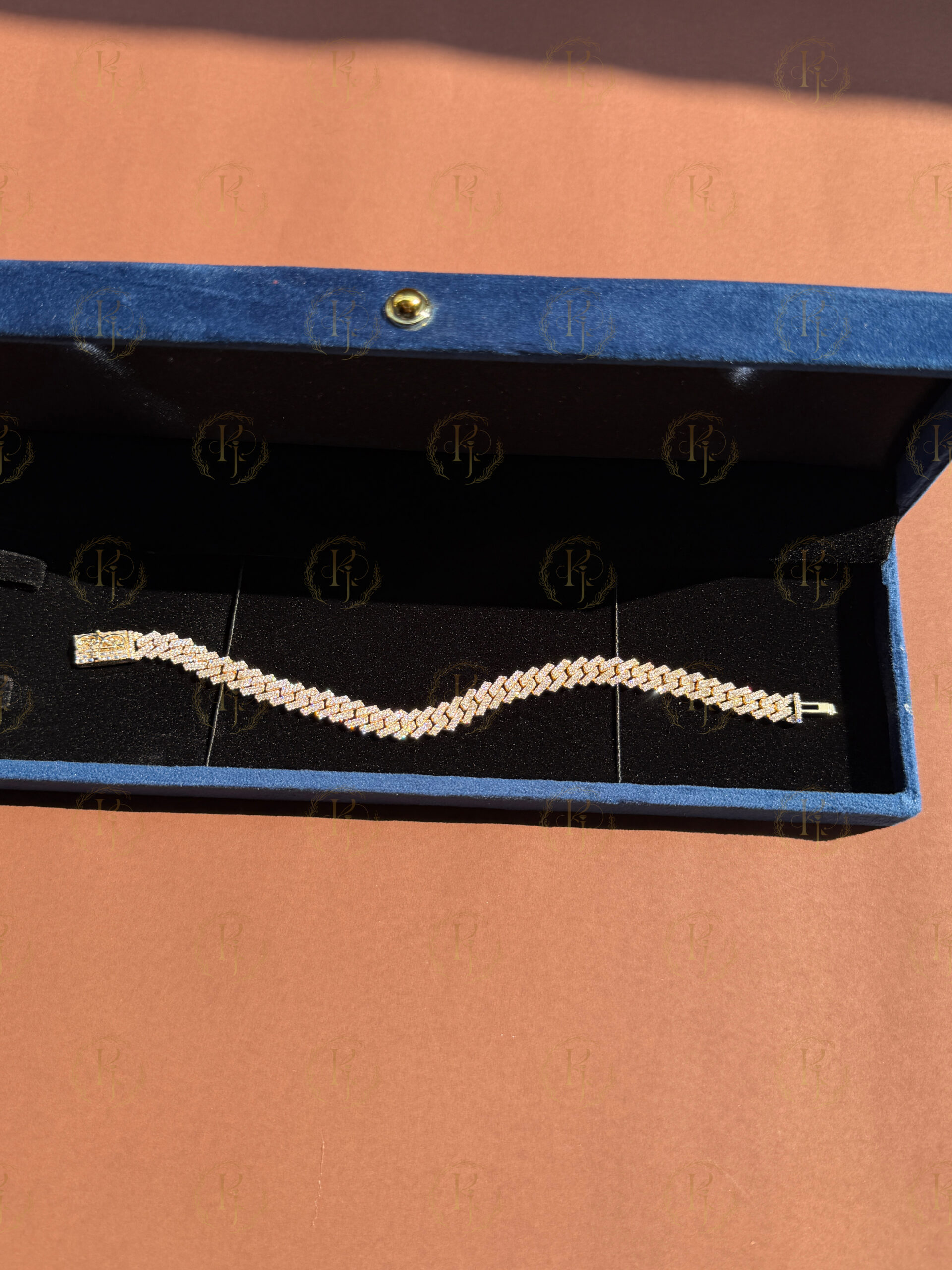 Custom Cuban bracelet with 10ct Real Gold and Moissanite Diamond and logo on lock - Image 3