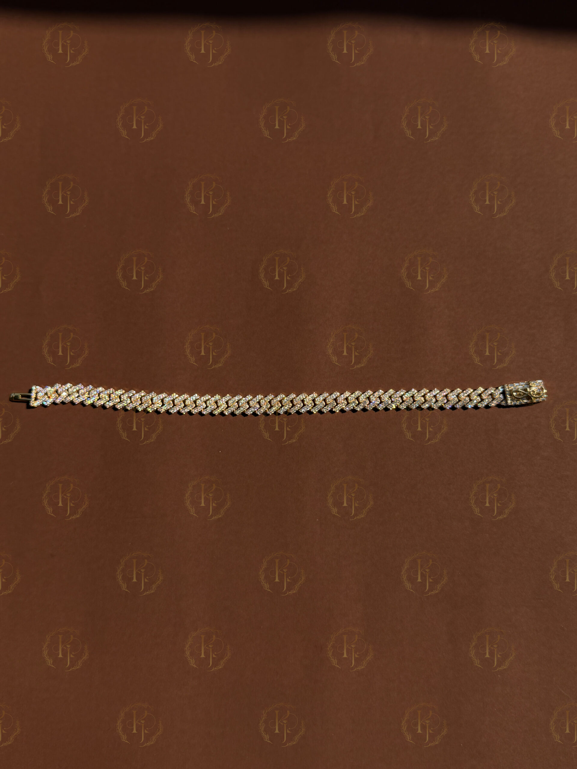 Custom Cuban bracelet with 10ct Real Gold and Moissanite Diamond and logo on lock - Image 8